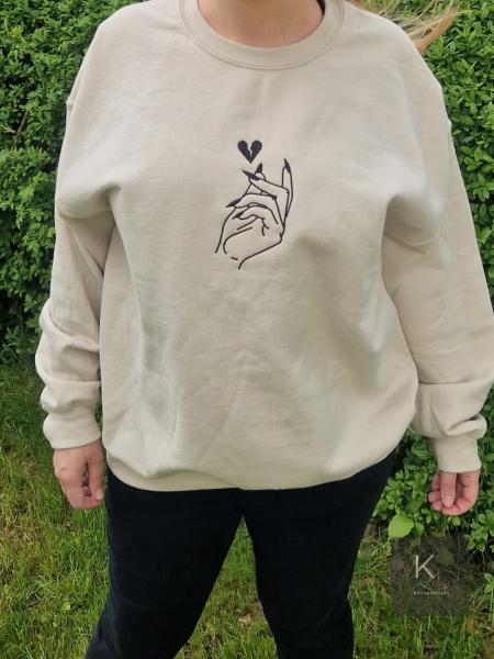 fingerheart sweater